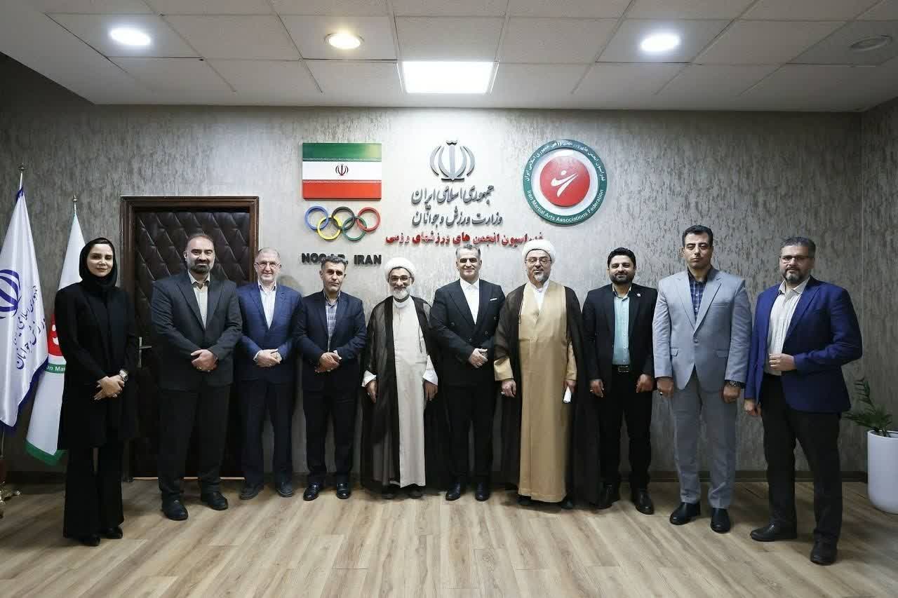 تحسین عملکرد فدراسیون انجمن های ورزش های رزمی در بخش فرهنگی و مسئولیت های اجتماعی  توسط مقامات ارشد فرهنگی کشور