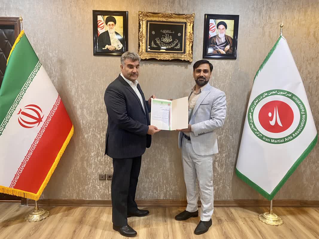رییس هیات انجمن های ورزش های رزمی خوزستان حکم خود را دریافت کرد
