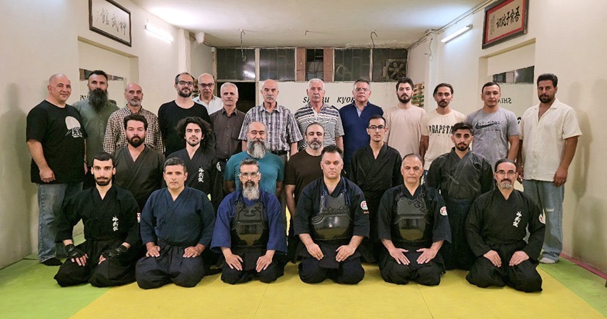 برگزاری دوره بازآموزی فنی و آزمون رده کمربند مشکی کن دو و ایی آی دو