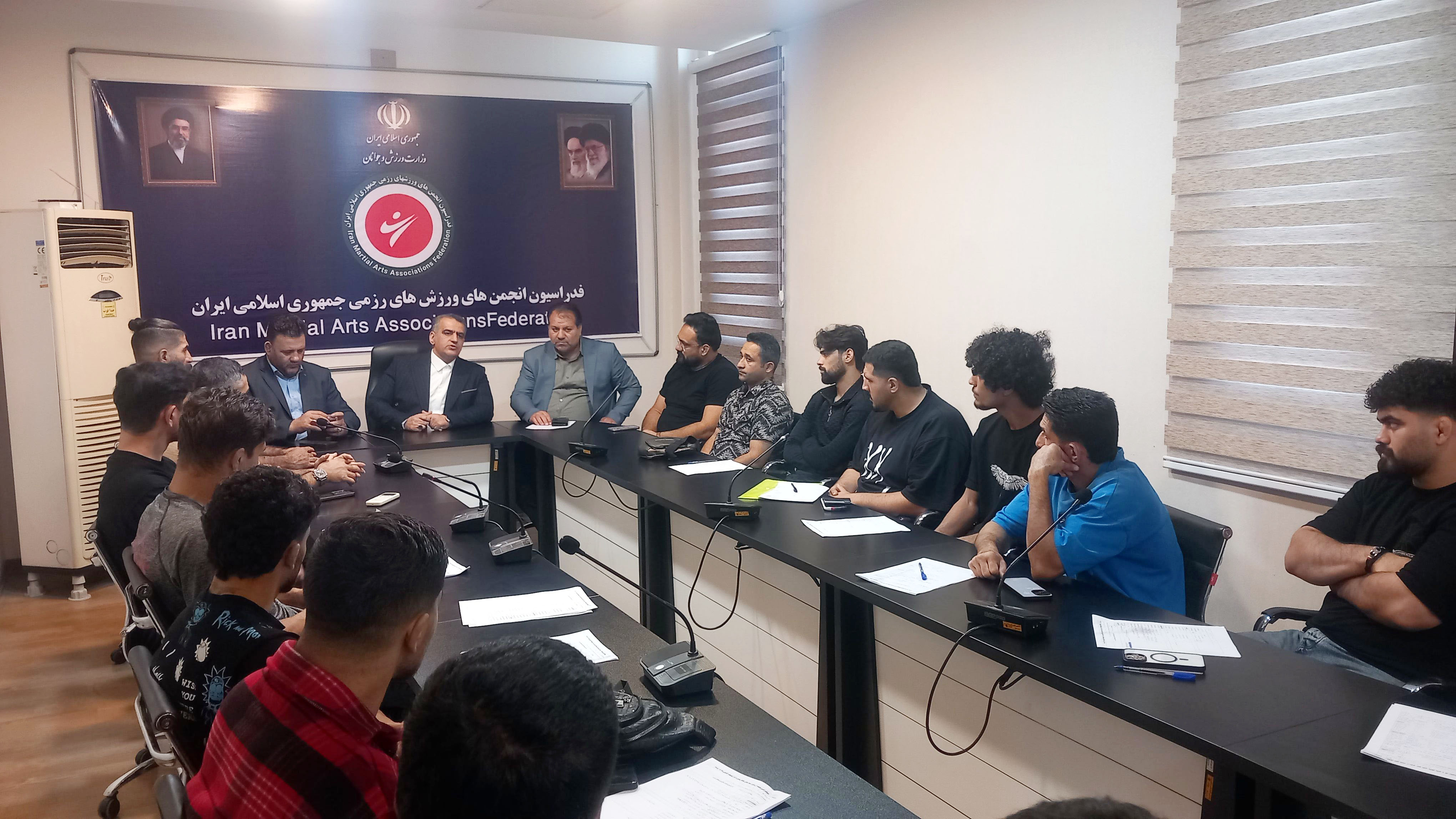 آغاز اردوی تدارکاتی منتخبین پانکریشن و گراپلینگ در تهران؛ جلسه توجیهی اردونشینان با حضور دکتر چگینی برگزار شد